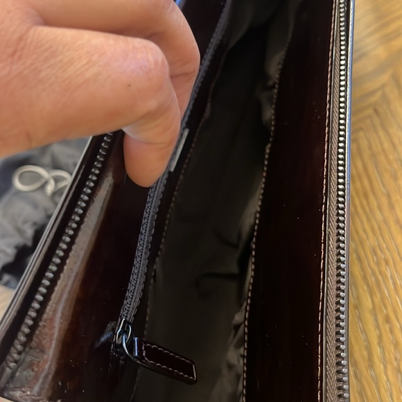 Authentic Like New Fendi Vernice - Picture 3 of 7